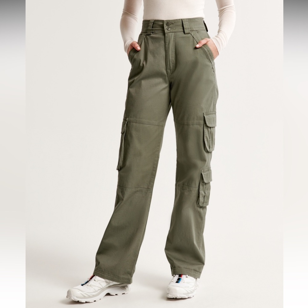 Abercrombie Relaxed Cargo Pants NWT